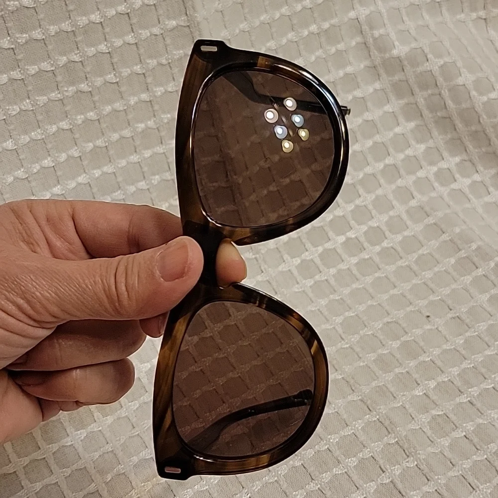 Dolce & Gabbana sunglasses - Picture 7 of 13
